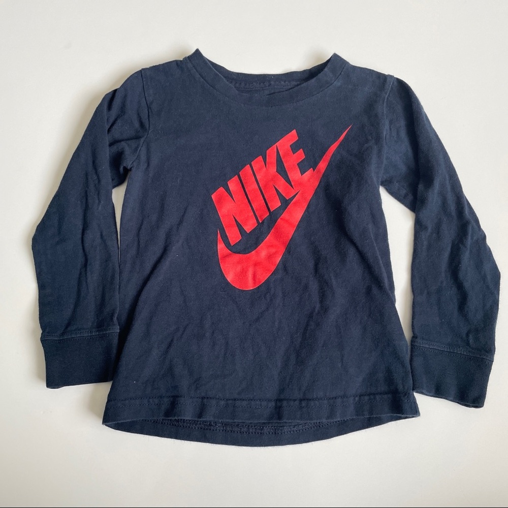 Nike tee